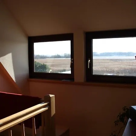 Appartement Monchgut Boddenblick 1 *